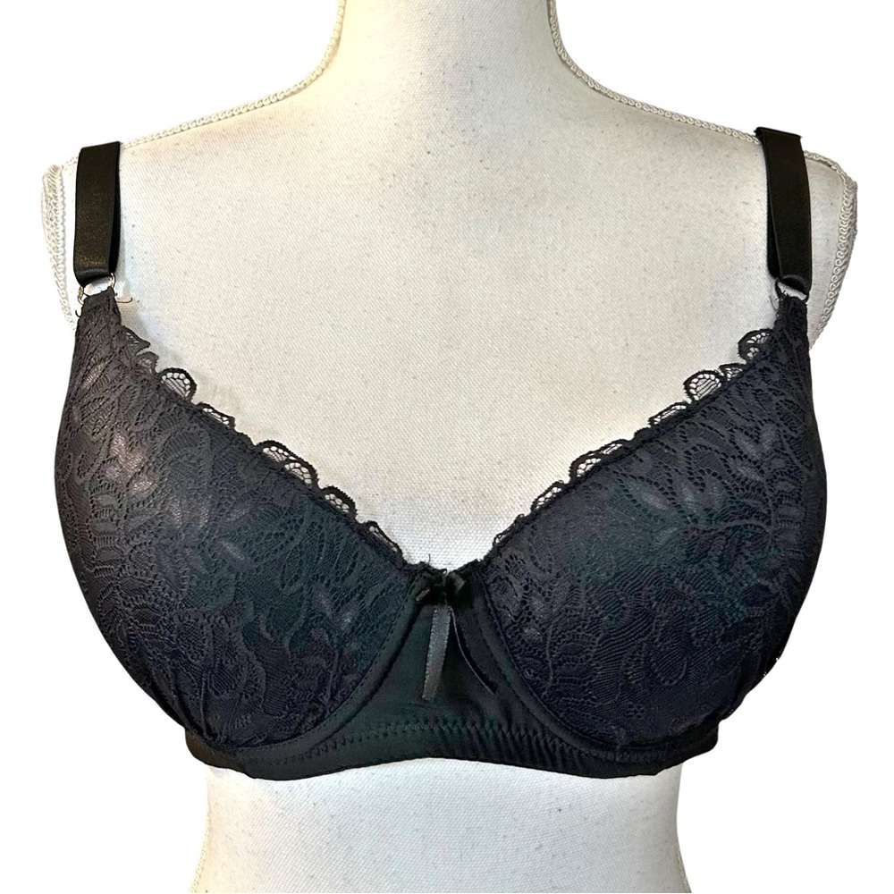 Romabra Floral Lace Underwire Bra Women’s Size 38DD in Solid Black Feminine